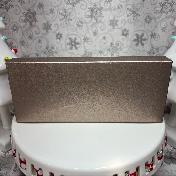 Anastasia 12 Pan Rose Metallic Eye Shadow Palette - Christmas - Stocking Stuffer - Picture 2 of 12